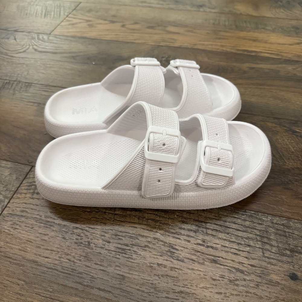 MIA White Double Buckle Platform Slide Sandals Women's Size 7 EVA Beach Summer